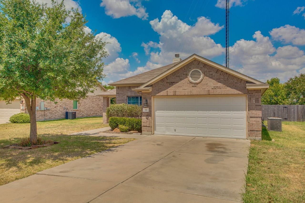 311 Gainer Dr - Photo 2 of 33