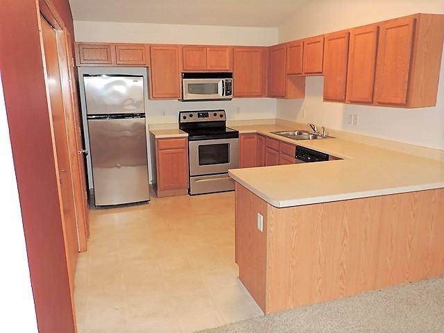 1000 Duchess Dr #10 - Photo 6 of 16