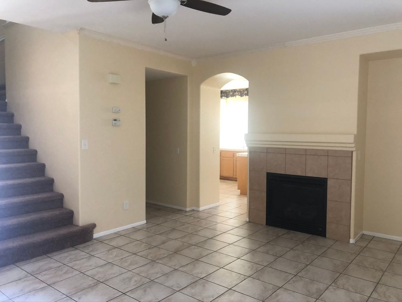 26102 Blazer Ct - Photo 2 of 12
