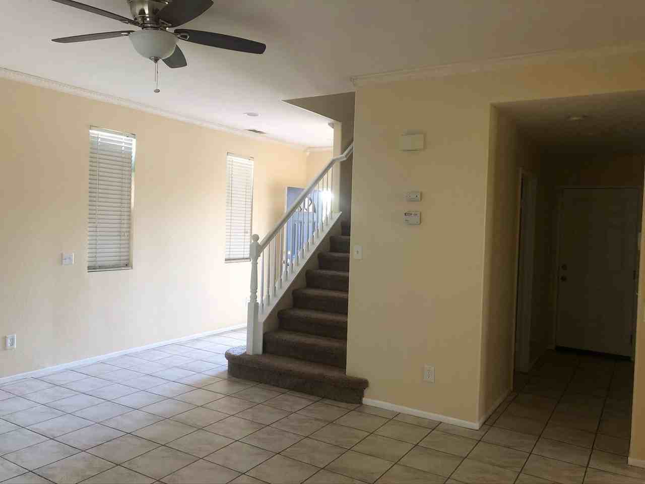 26102 Blazer Ct - Photo 3 of 12