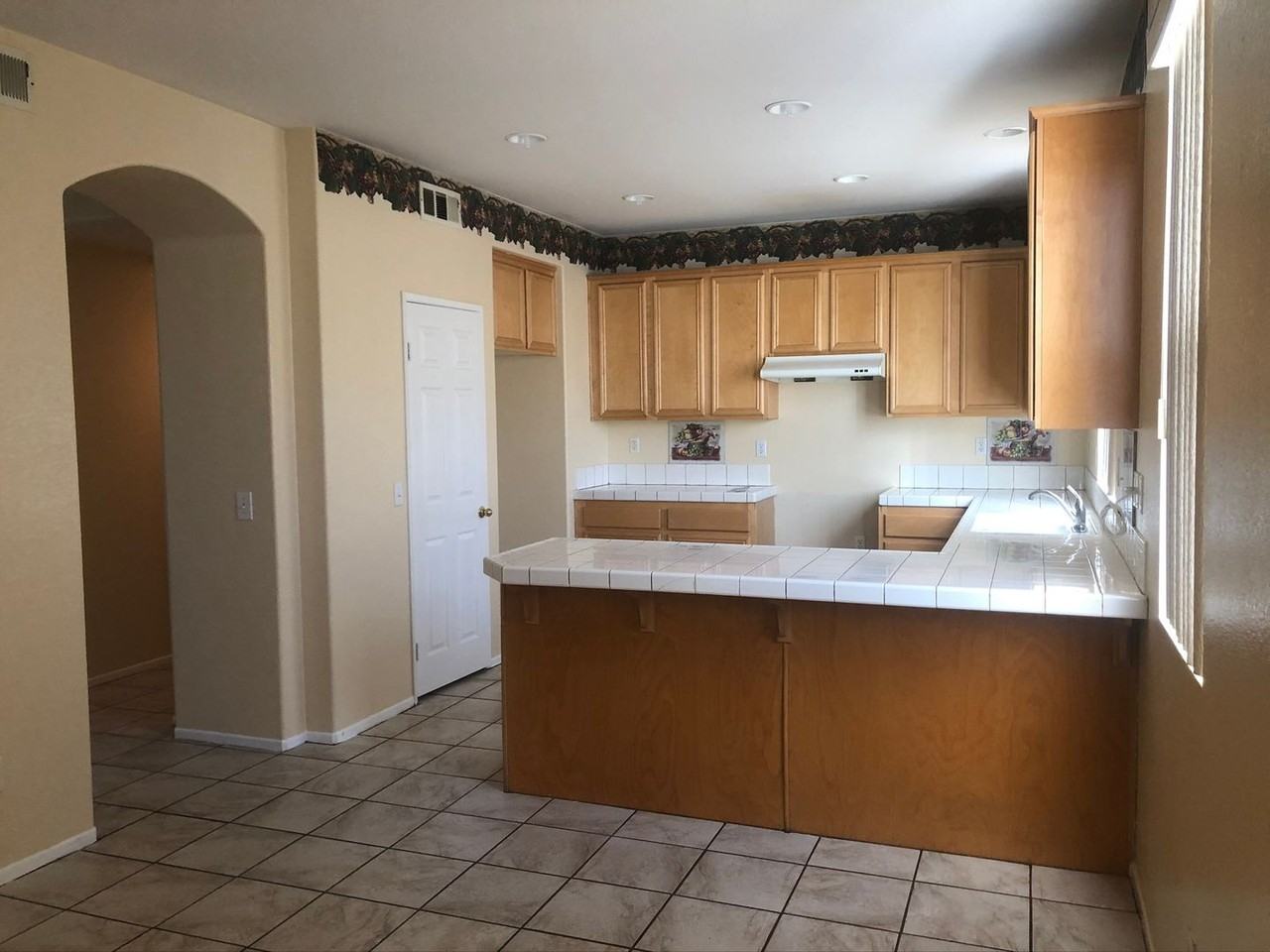 26102 Blazer Ct - Photo 5 of 12