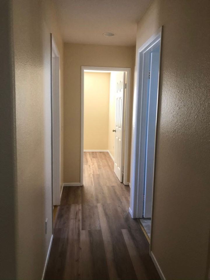 26102 Blazer Ct - Photo 7 of 12