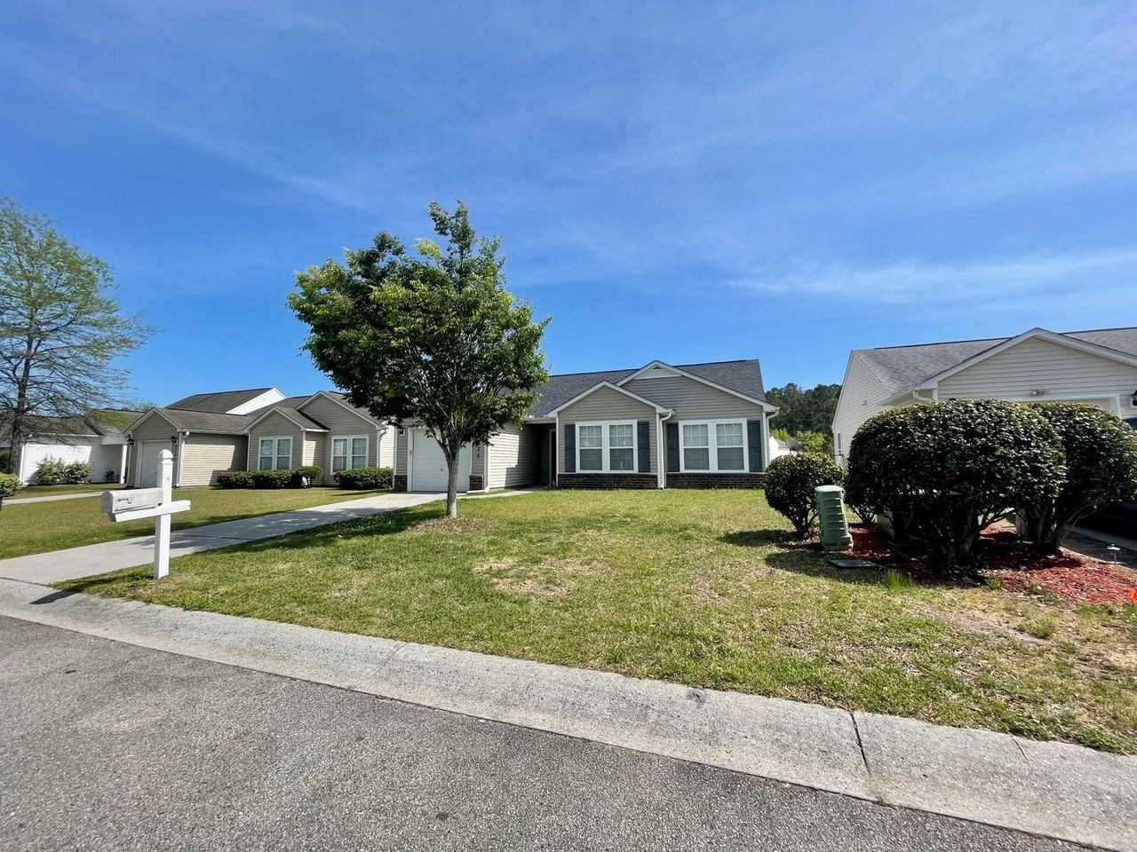 3038 Regency Oaks Dr - Photo 2 of 21