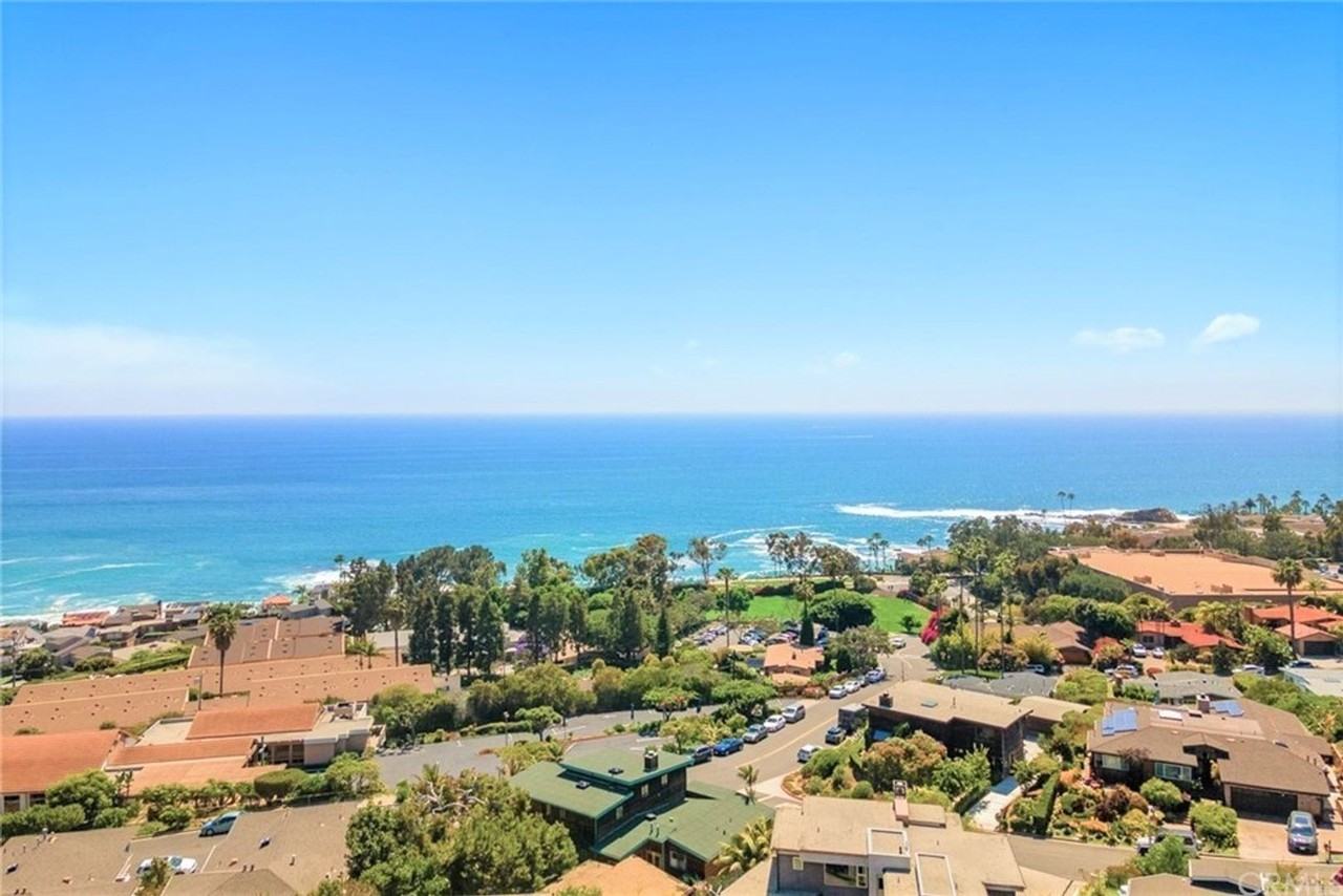 21692 Ocean Vista Dr - Photo 4 of 24