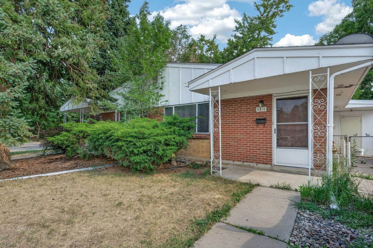 6810 W Mexico Dr - Photo 2 of 24