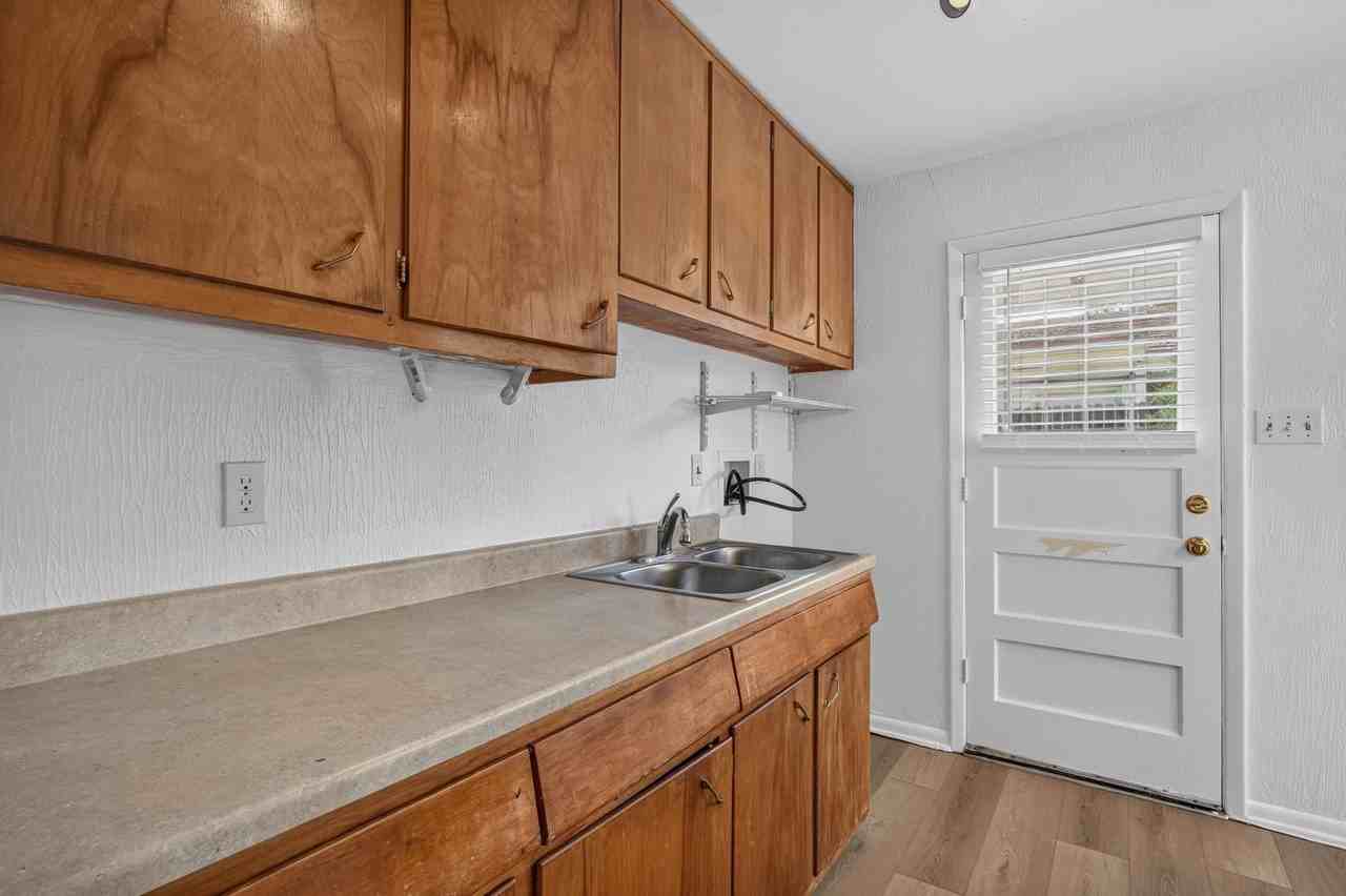 6810 W Mexico Dr - Photo 6 of 24