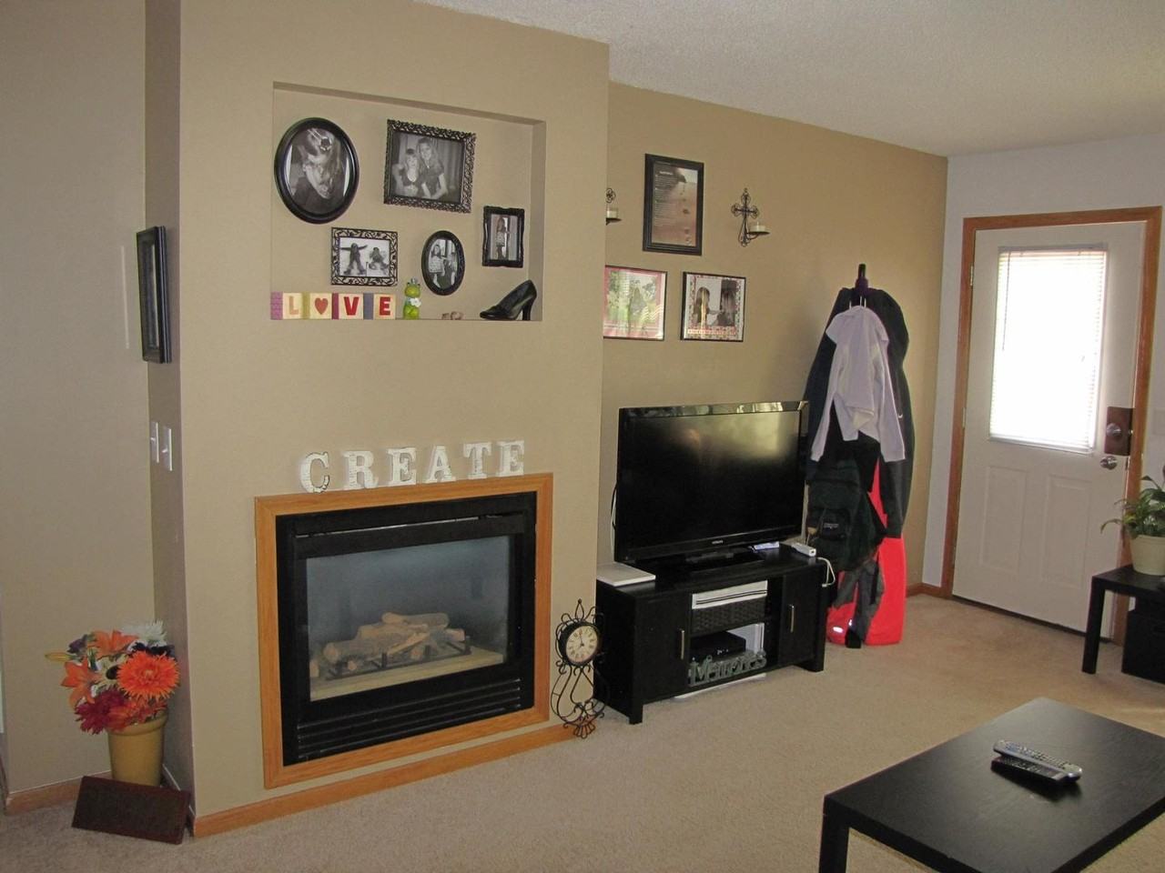 15753 Flackwood Ave - Photo 2 of 9