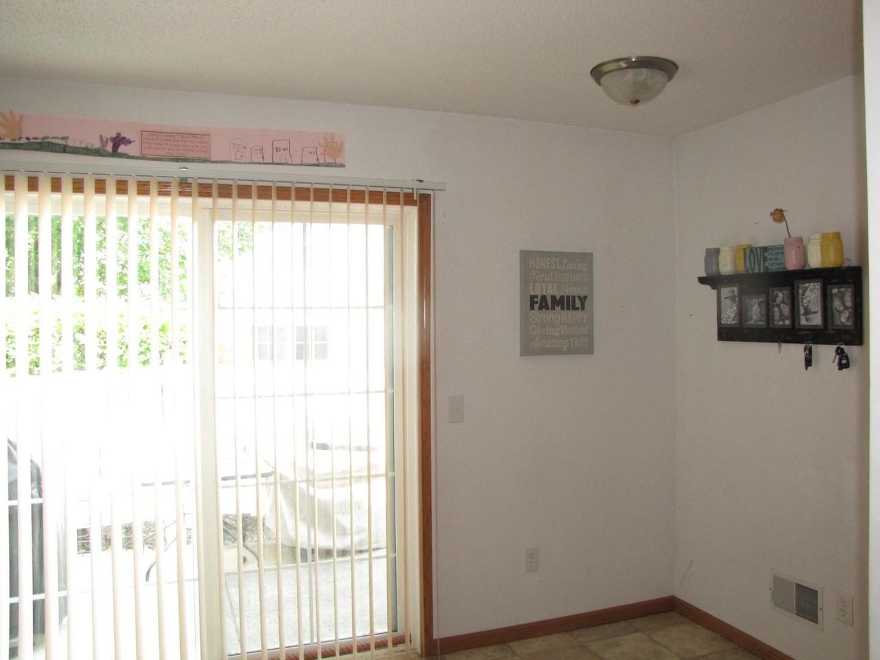 15753 Flackwood Ave - Photo 6 of 9