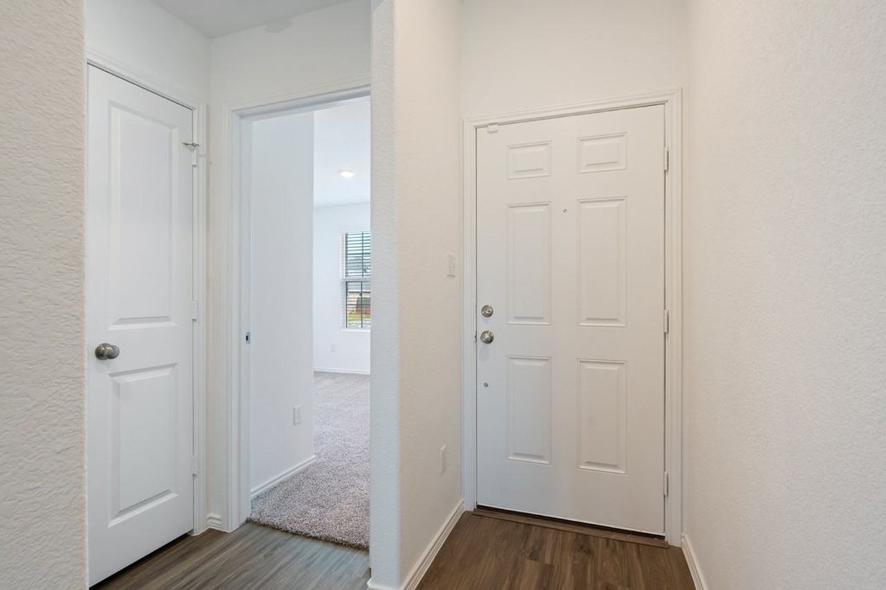 3210 Dusted Daisey St - Photo 5 of 32