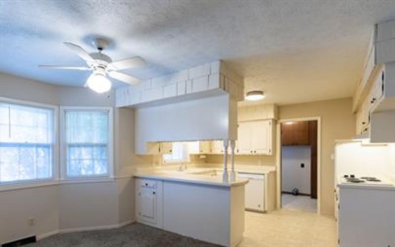 3123 S Glenhaven Ave - Photo 5 of 8