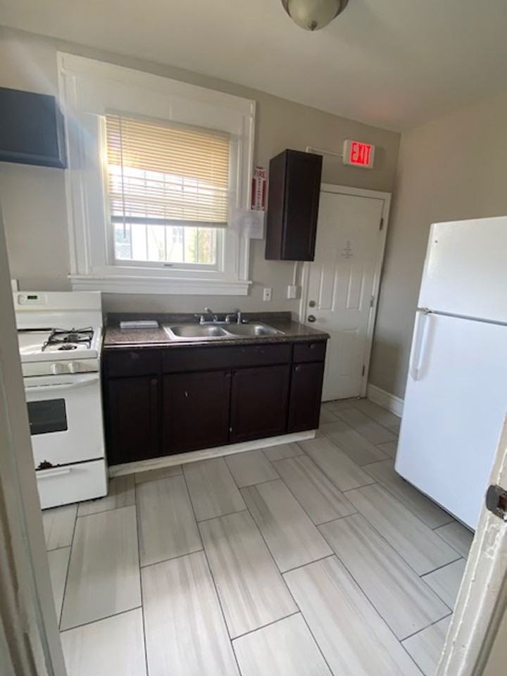 3905 W Forest Park Ave - Photo 4 of 15
