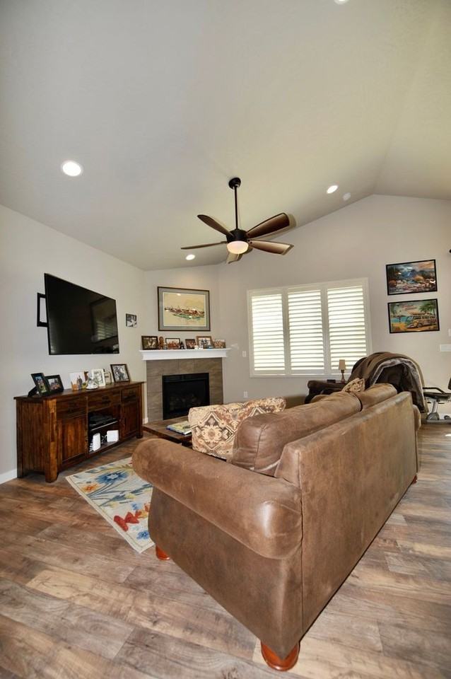 6312 N Descartes Dr - Photo 5 of 26