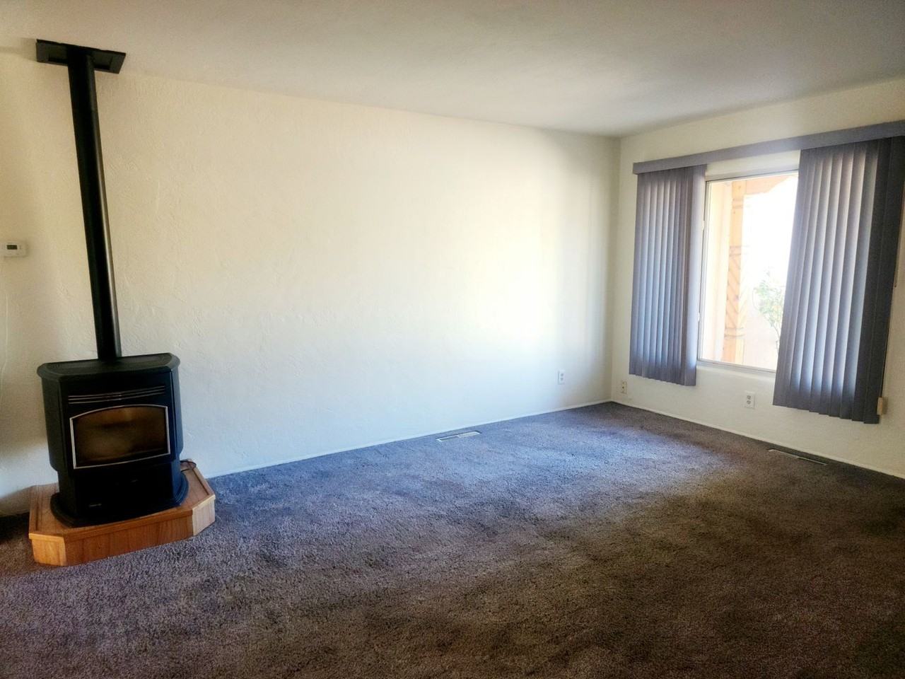 5701 Lane Ct Nw - Photo 3 of 21