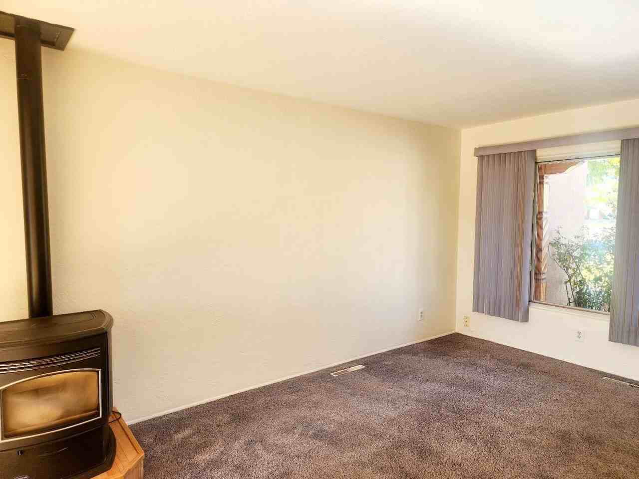 5701 Lane Ct Nw - Photo 5 of 21