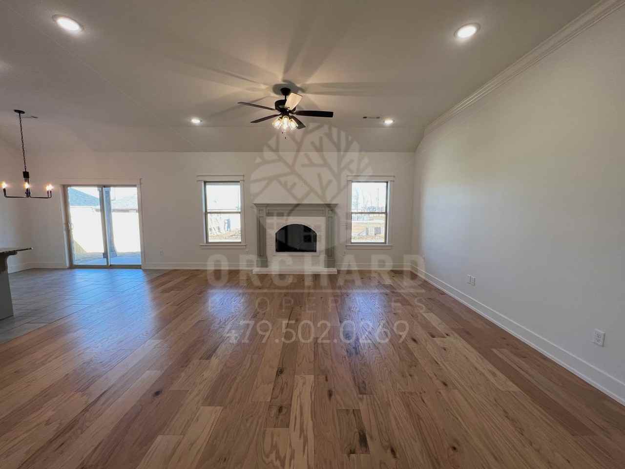 942 Sugar Pine St - Photo 3 of 22