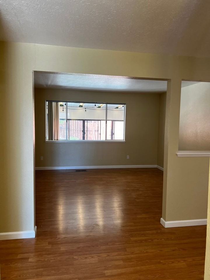 515 Nancy Cir - Photo 2 of 18