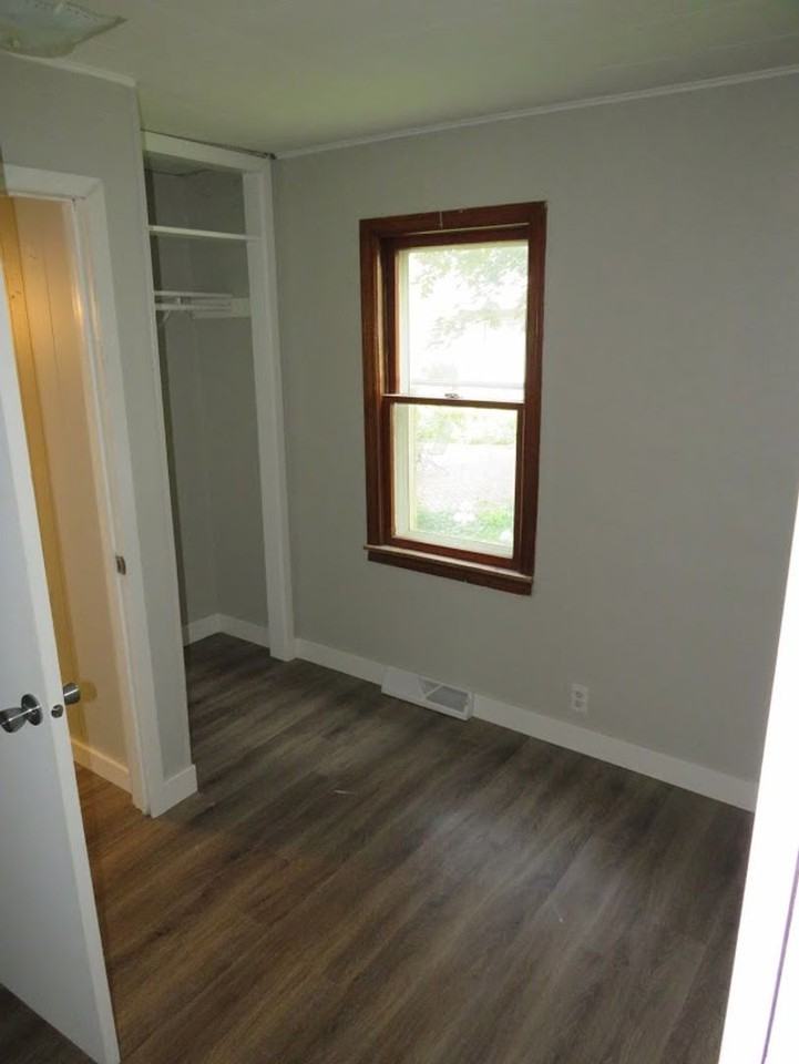 3406 Blakeley Ave - Photo 4 of 10