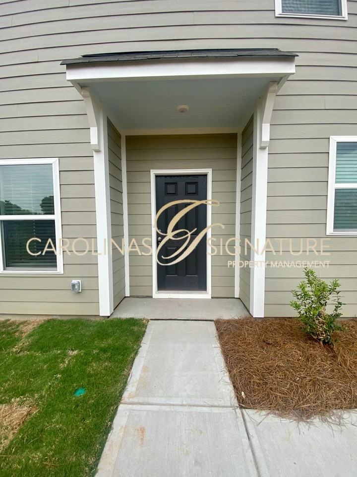 2861 Yeager Dr - Photo 3 of 27