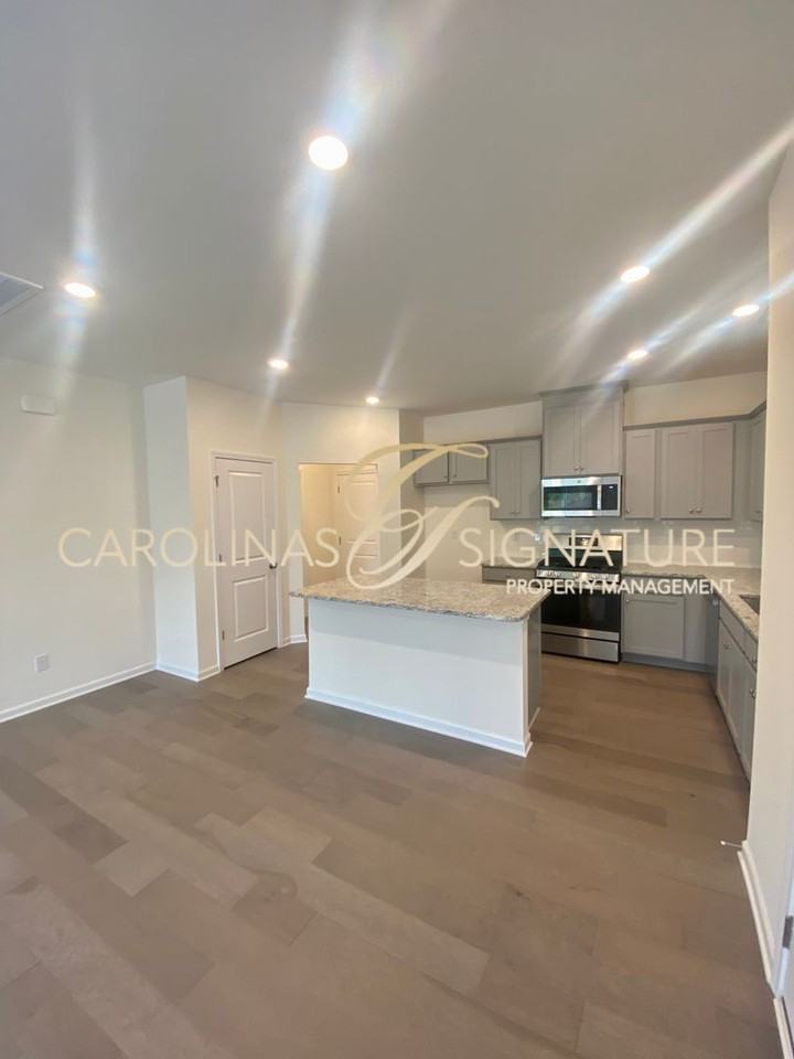 2861 Yeager Dr - Photo 4 of 27