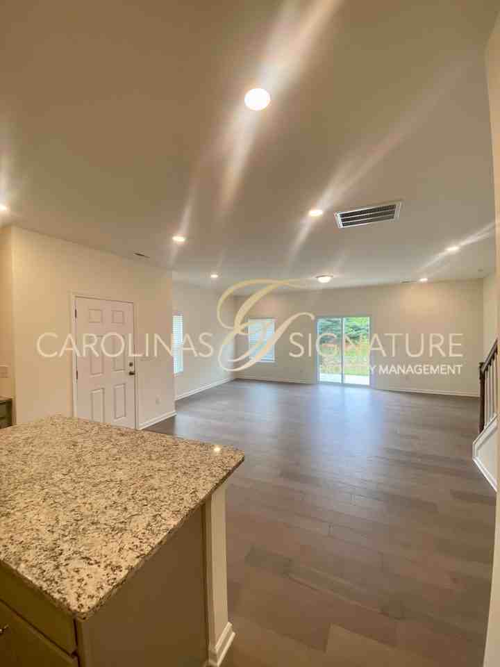 2861 Yeager Dr - Photo 6 of 27