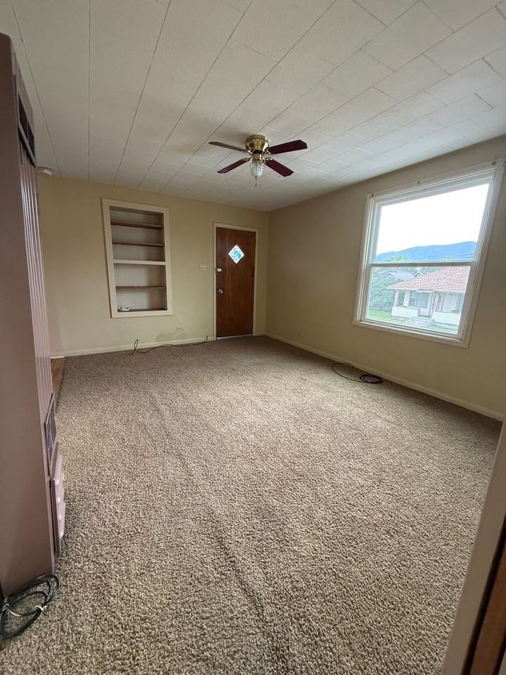 1835 Oregon Ave - Photo 4 of 6