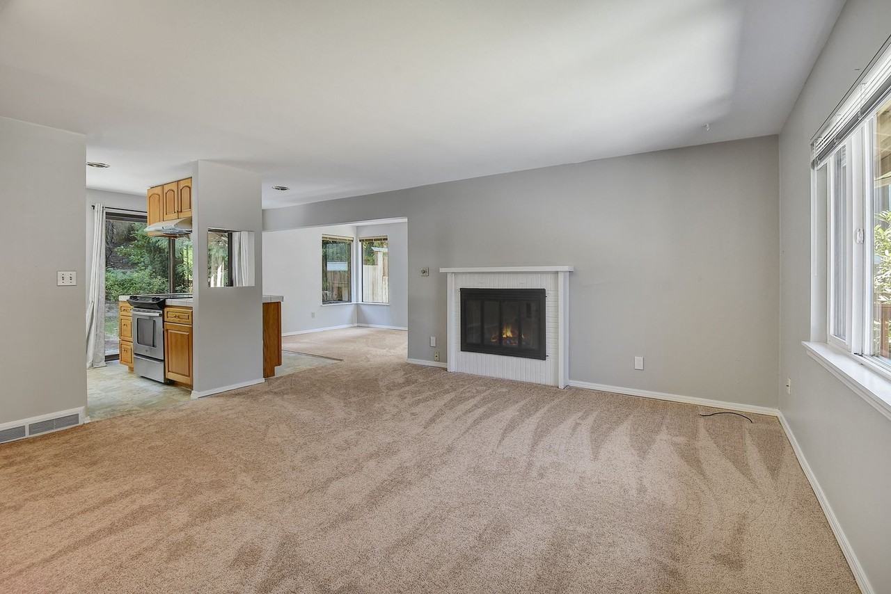 10035 Ne 28th Pl - Photo 2 of 20