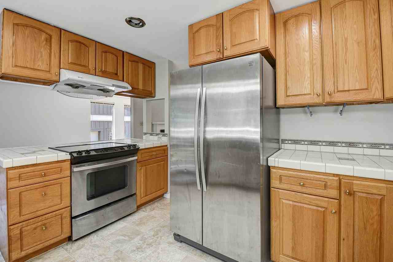 10035 Ne 28th Pl - Photo 5 of 20