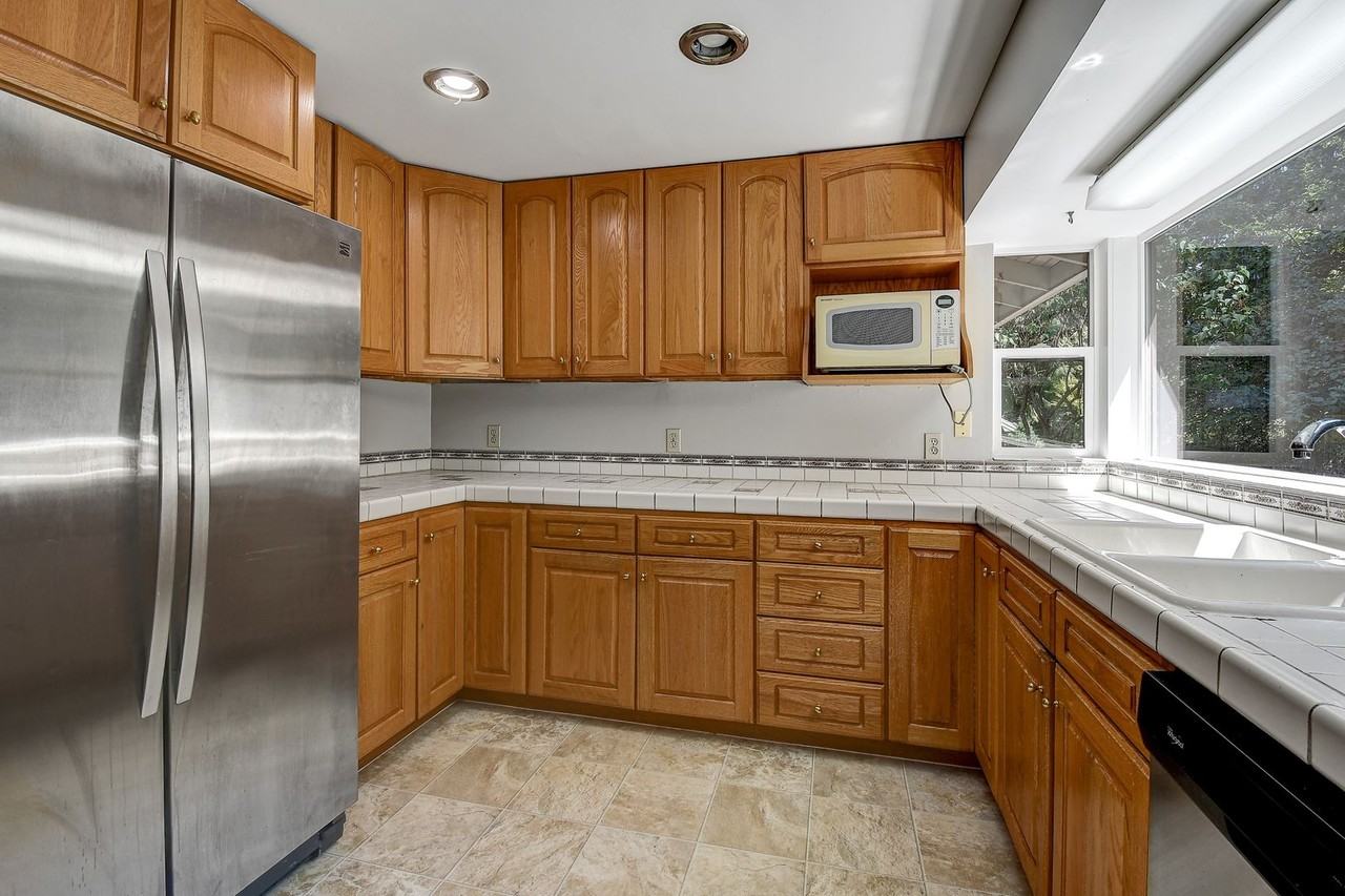 10035 Ne 28th Pl - Photo 6 of 20