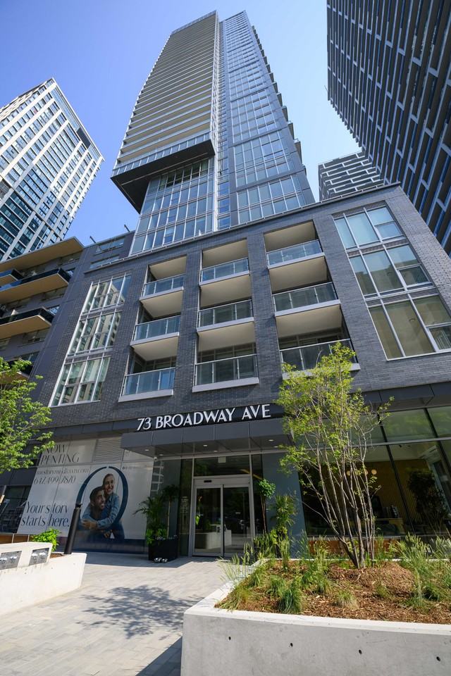 Story of Midtown Toronto - Photo 2 of 47