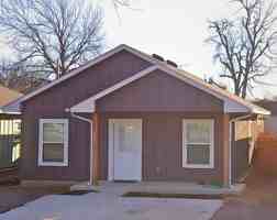 featured image of 220 N 13th St