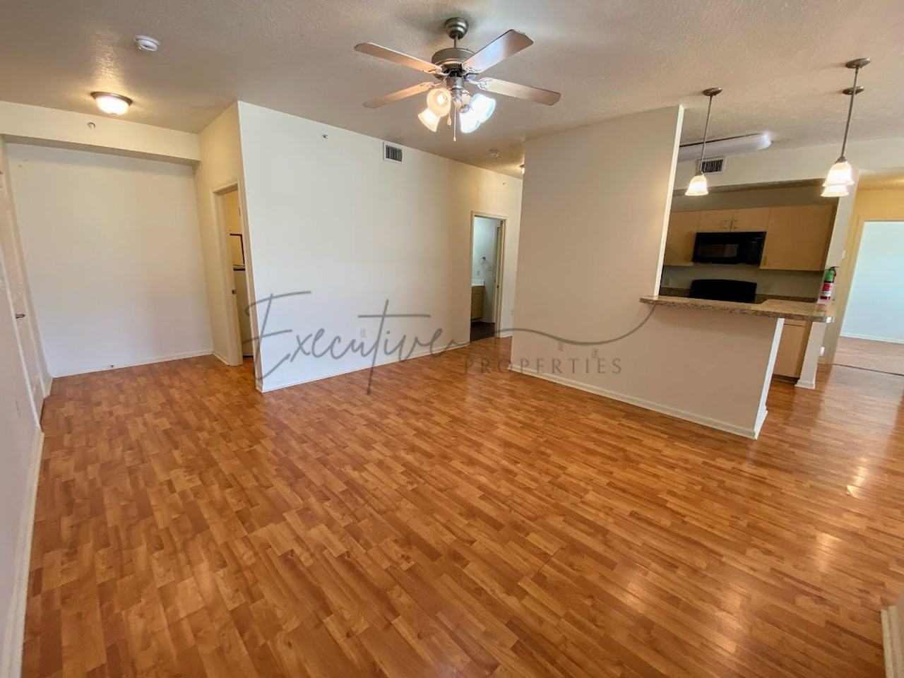 309 E Hale St - Photo 3 of 19