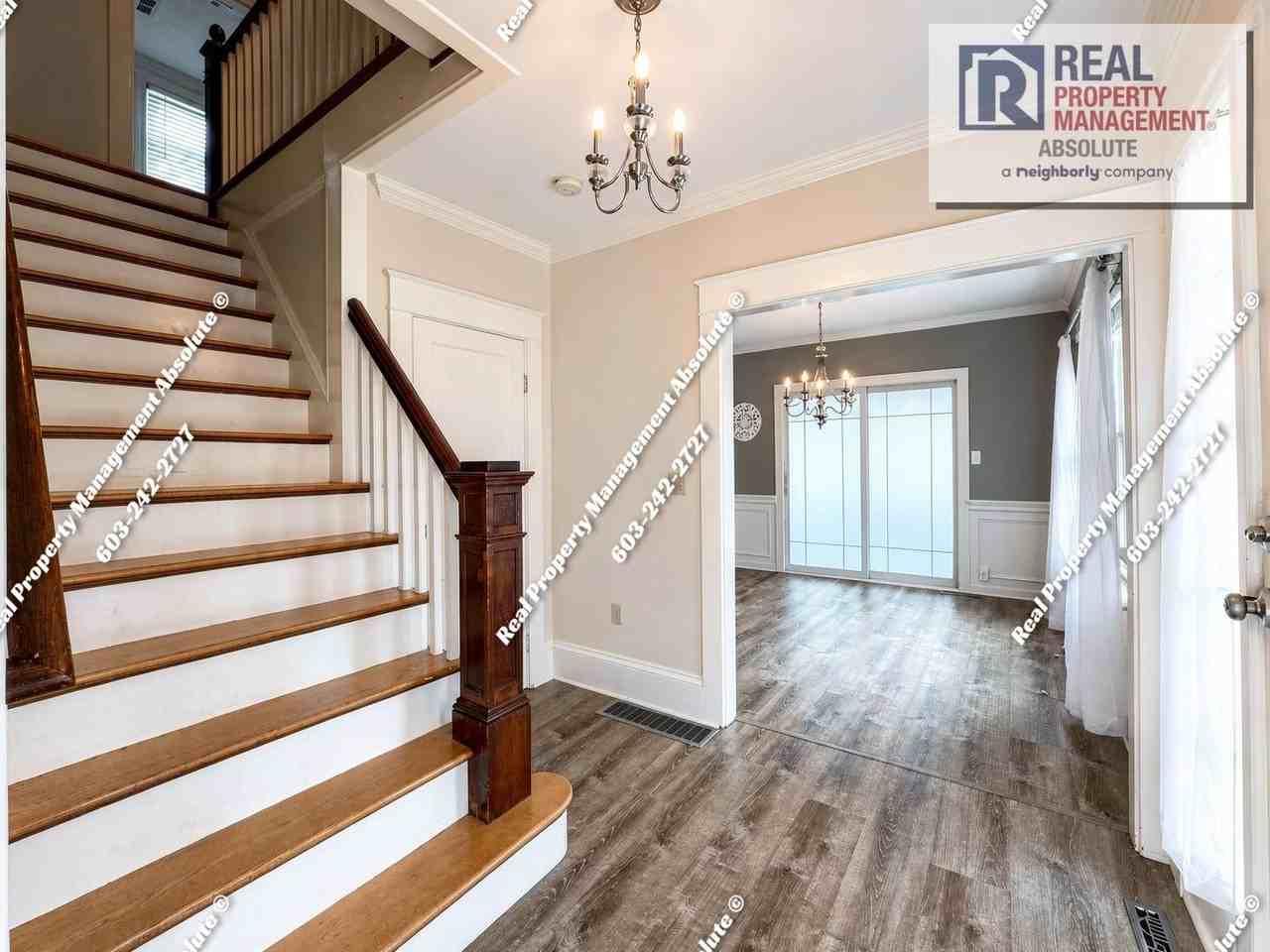 11 E Dunstable Rd - Photo 4 of 42
