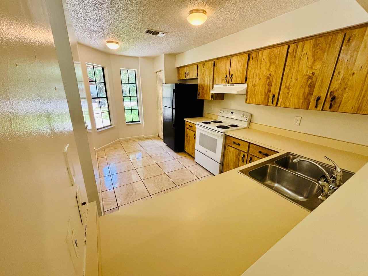 4193 New Haven Ct - Photo 5 of 17