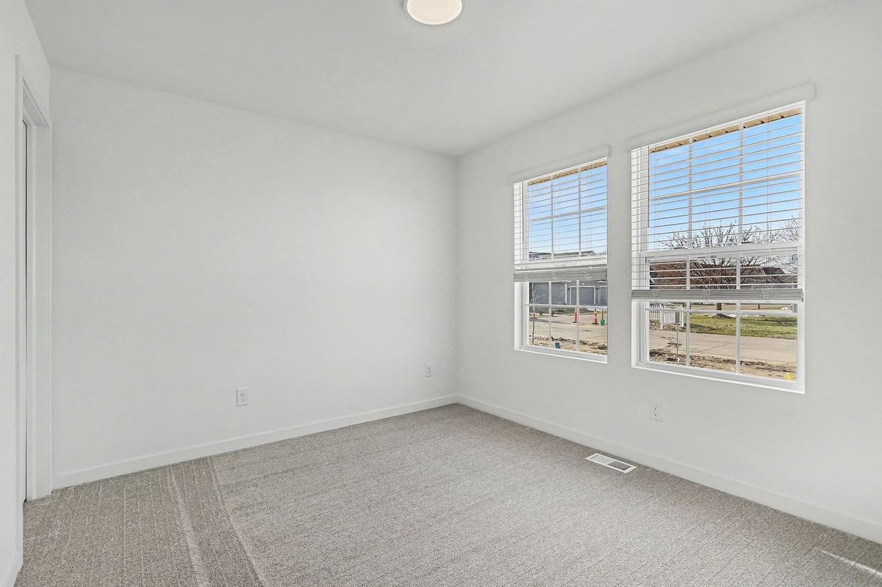 316 Crescent - Photo 7 of 23