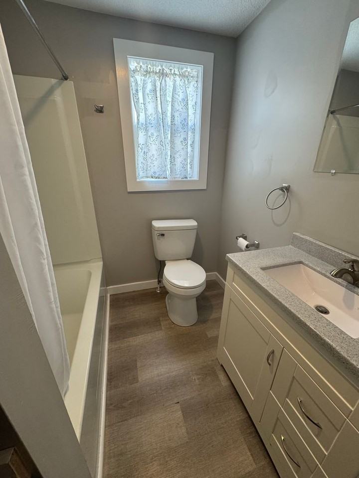 122 W Wiley Ave - Photo 6 of 8