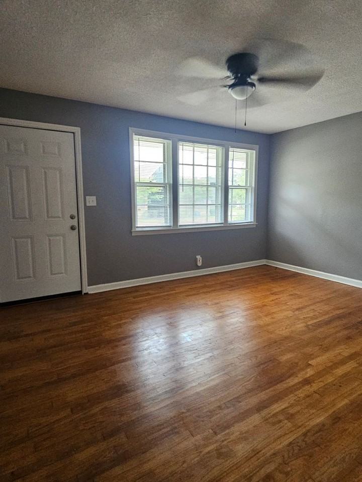 2709 Haymarket Rd - Photo 2 of 22