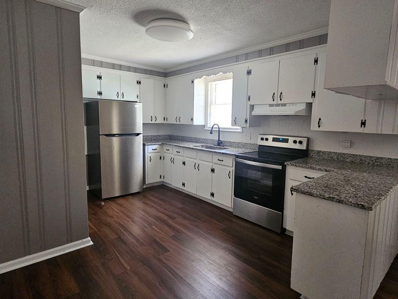 2709 Haymarket Rd - Photo 3 of 22