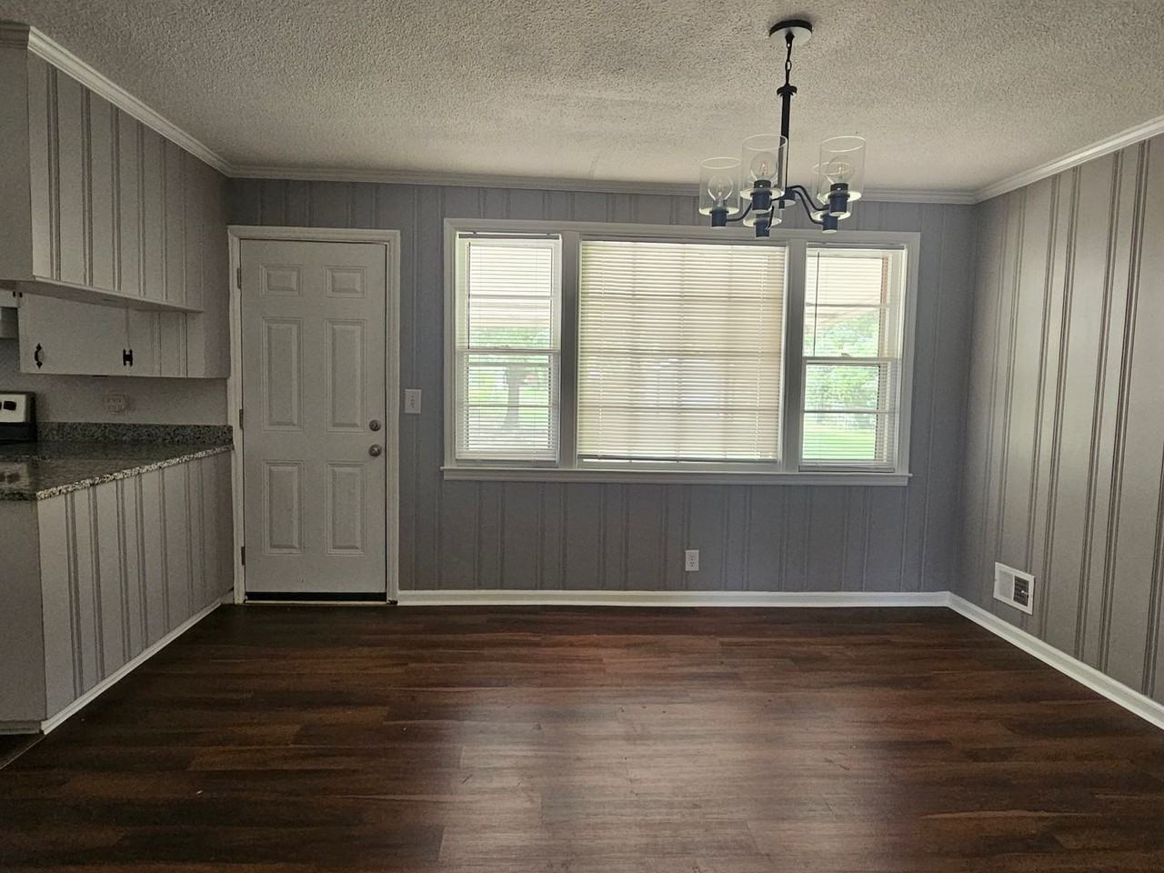 2709 Haymarket Rd - Photo 6 of 22
