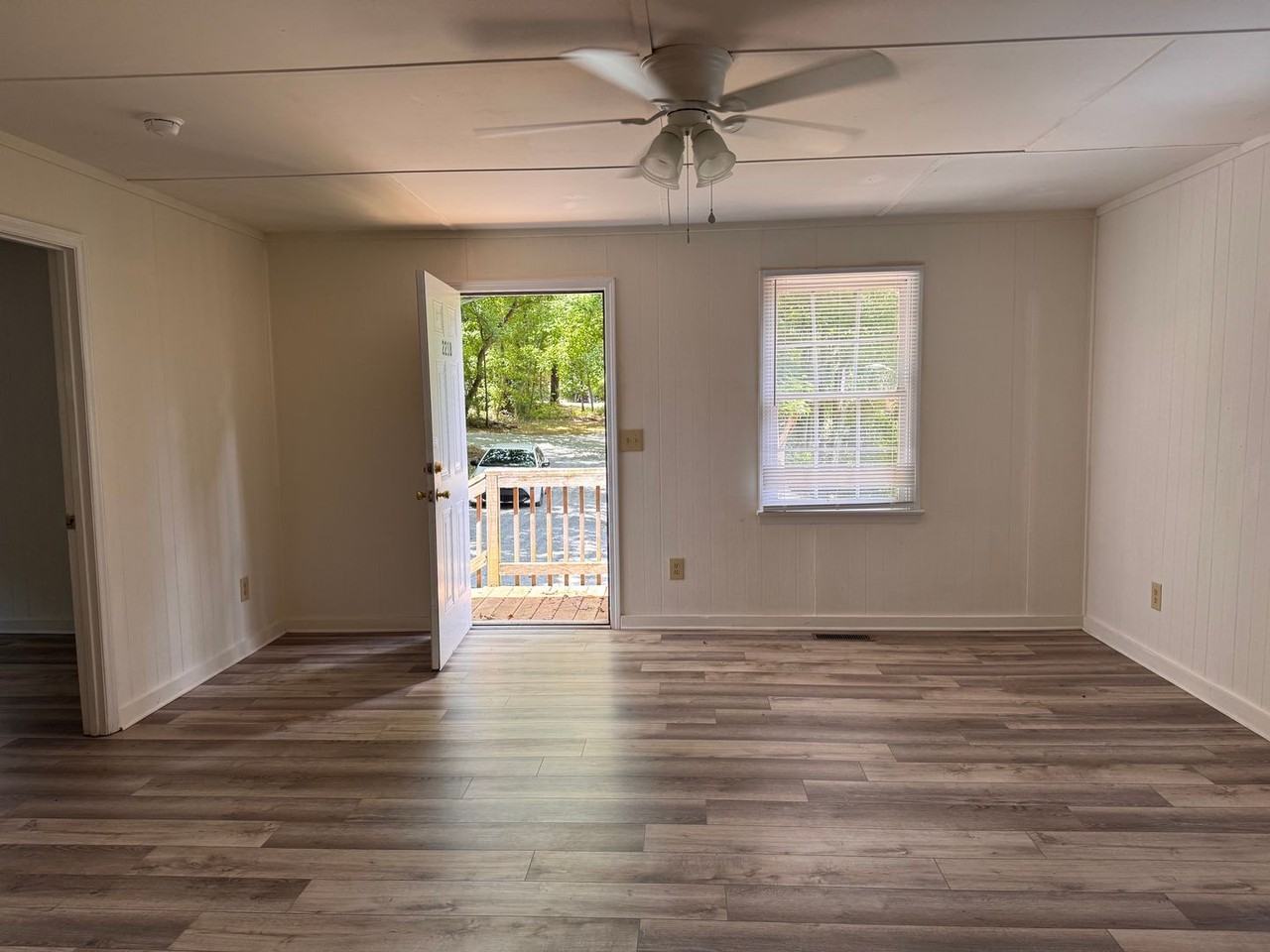 2218 Dixon St - Photo 2 of 14