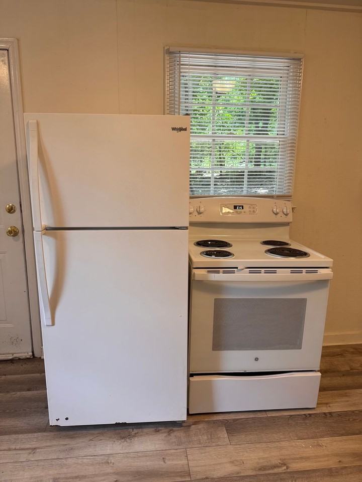 2218 Dixon St - Photo 3 of 14