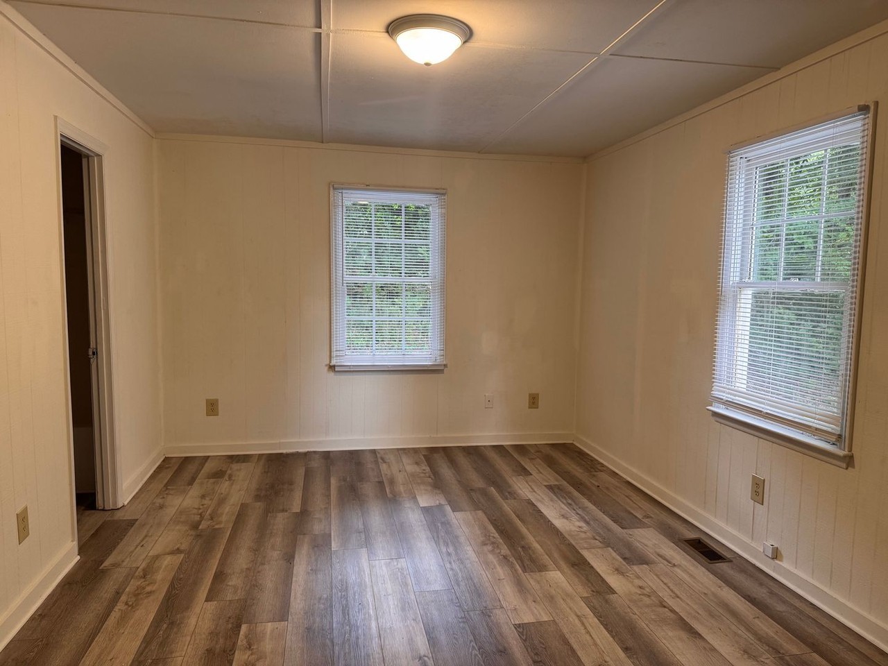 2218 Dixon St - Photo 7 of 14