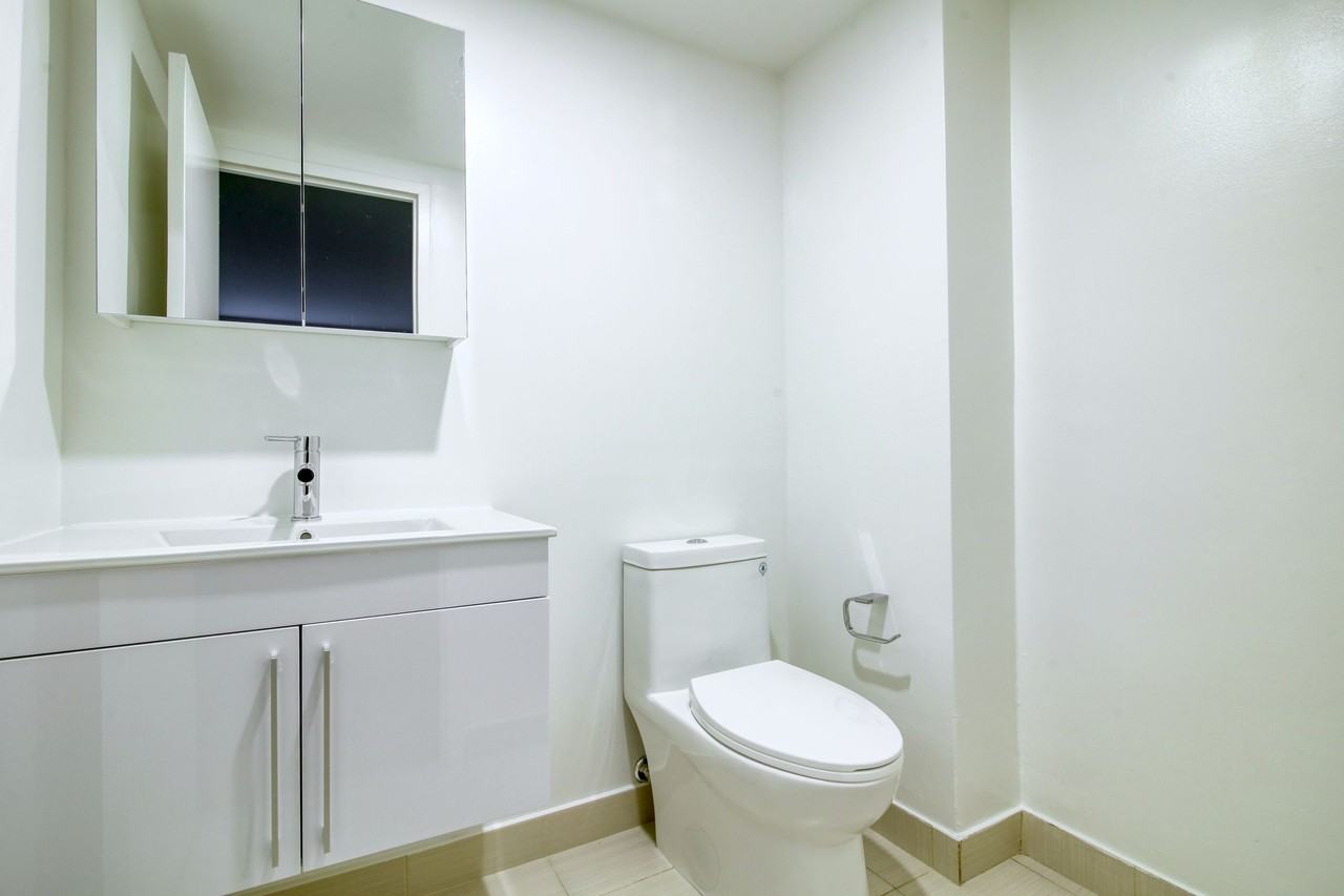 2400 Van Horne Street - Photo 5 of 50