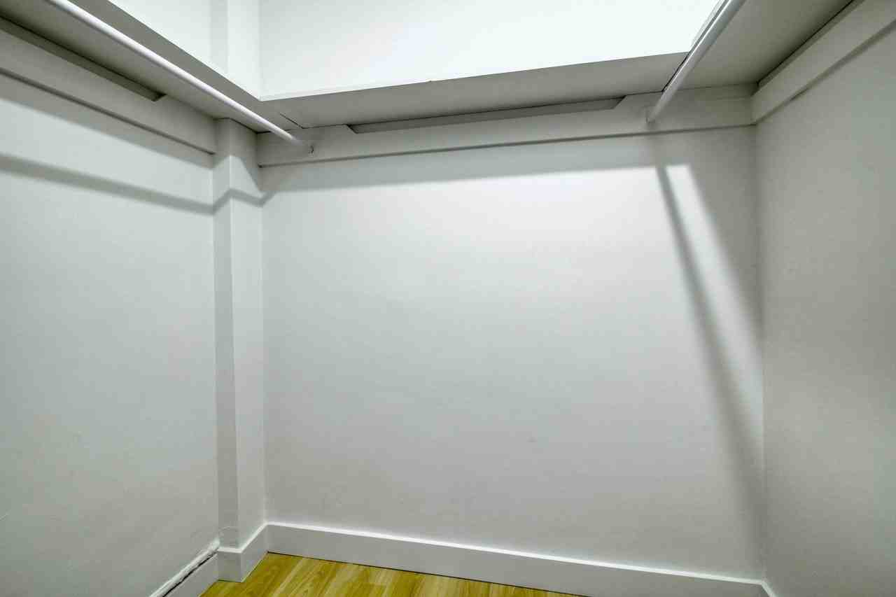 2400 Van Horne Street - Photo 6 of 50