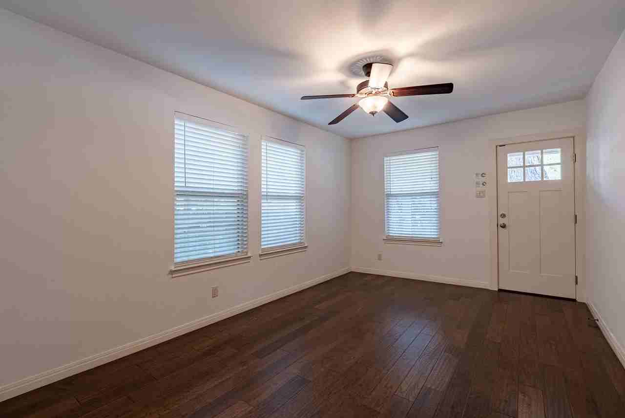 2217 Holly St - Photo 2 of 23