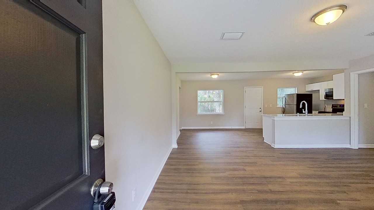 5218 Seaboard Ave - Photo 2 of 23