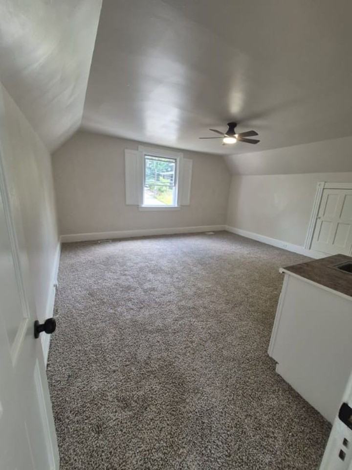 729 Hill Ave - Photo 5 of 21