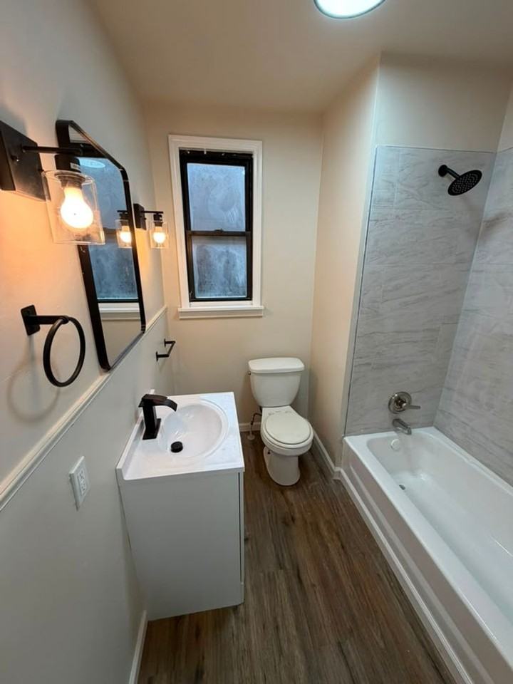 740 Middle Ave - Photo 4 of 12