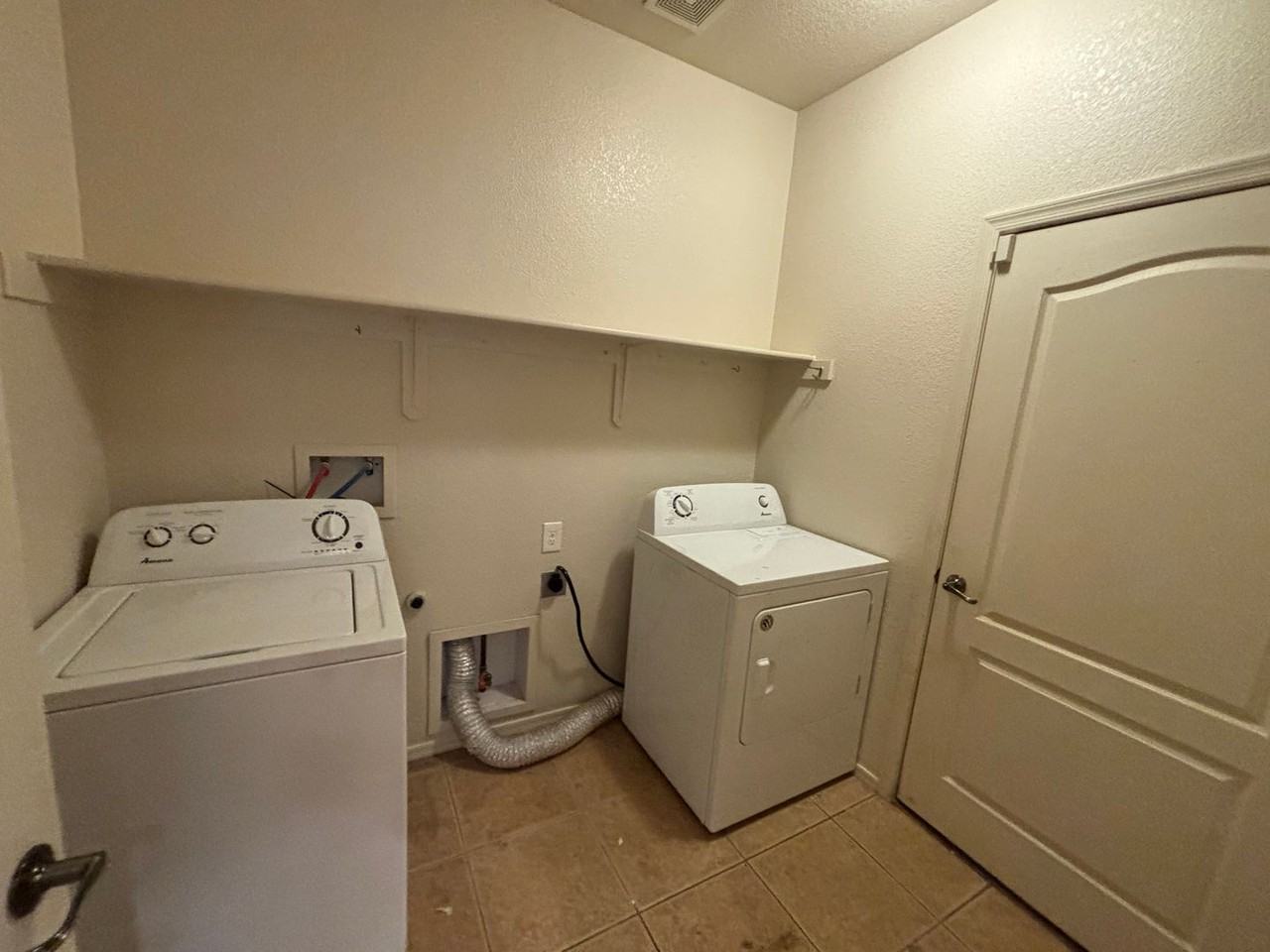5484 Canteria Ct - Photo 2 of 24