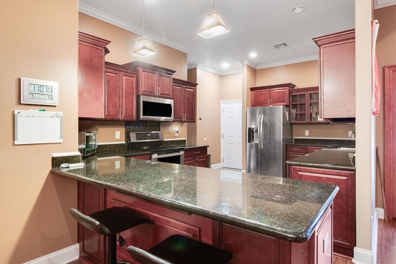 149A Grand Ave - Photo 5 of 19