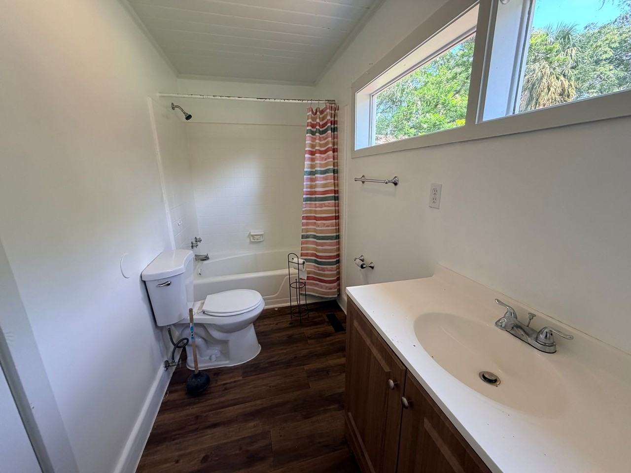 102 E Cranford Ave - Photo 4 of 14